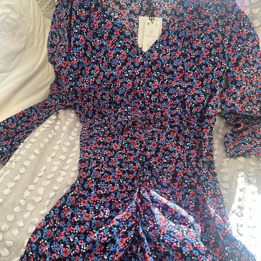 NWT Zara Mini Floral V-Neck Dress